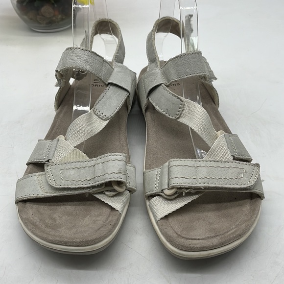 Earth Origins White Sandals Size 11. MCS3531G - Picture 2 of 8